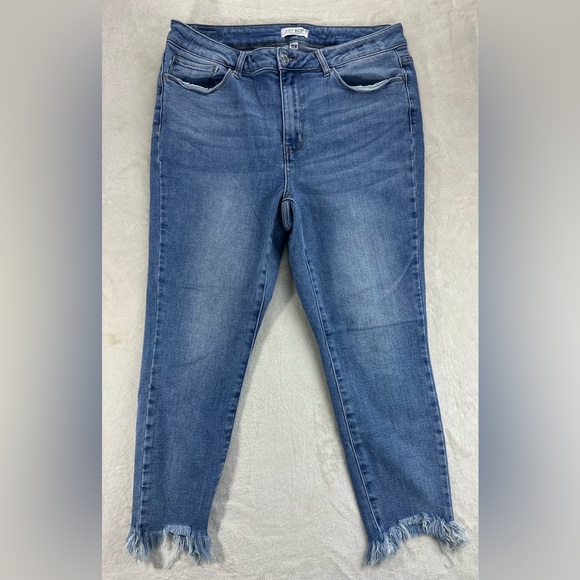 Judy Blue Distressed Hem Skinny Jeans - Picture 3 of 13